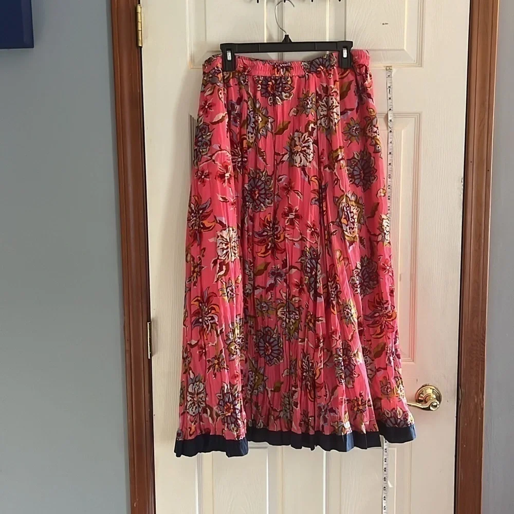 NWT-Mix Nouveau-L-pink flower pattern lined maxi skirt with elastic waist